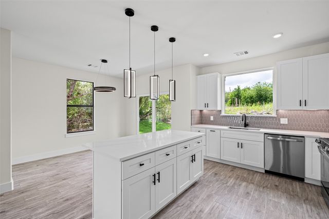 5622 Van Horn Drive, Granbury, TX 76048