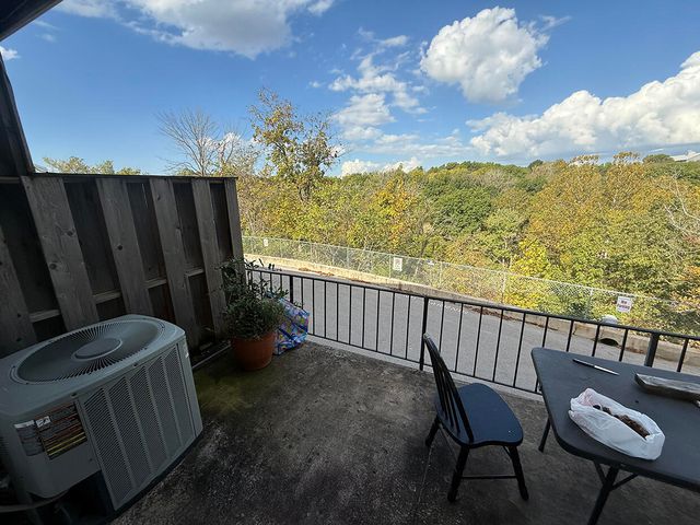 1115 S OLD HWY 63, Columbia, MO 65201