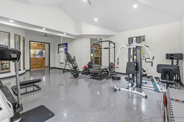 21815 ROAN BLF, San Antonio, TX 78259