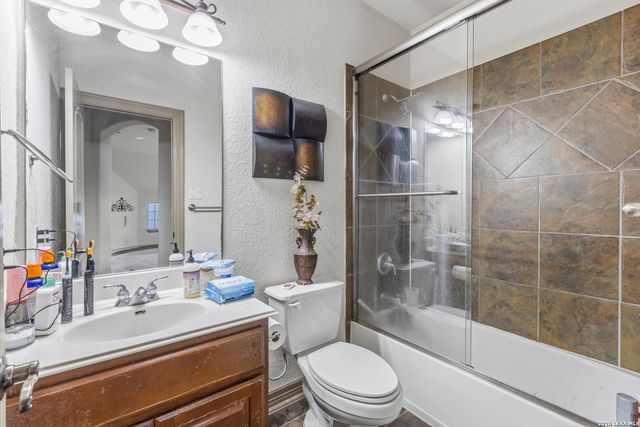 21815 ROAN BLF, San Antonio, TX 78259