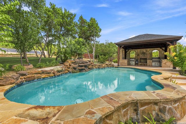 21815 ROAN BLF, San Antonio, TX 78259