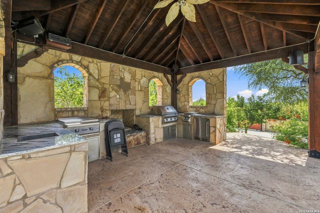 21815 ROAN BLF, San Antonio, TX 78259