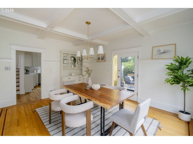 2012 Ne 26TH Ave, Portland, OR 97212