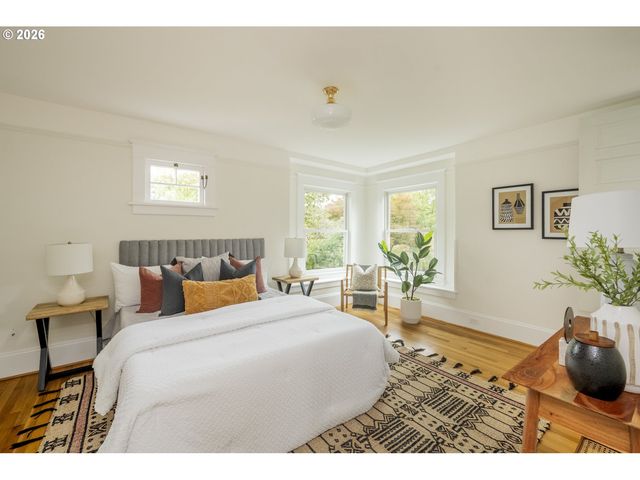 2012 Ne 26TH Ave, Portland, OR 97212