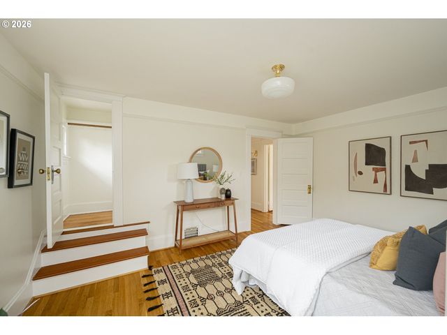 2012 Ne 26TH Ave, Portland, OR 97212