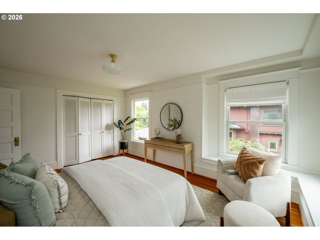 2012 Ne 26TH Ave, Portland, OR 97212