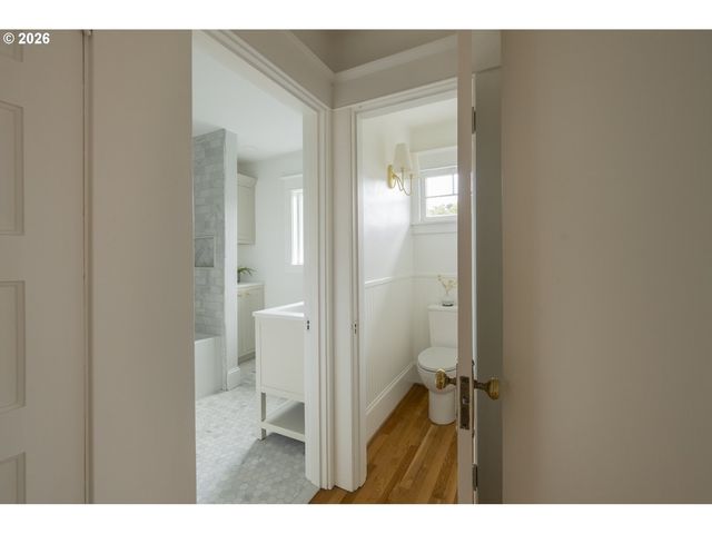 2012 Ne 26TH Ave, Portland, OR 97212