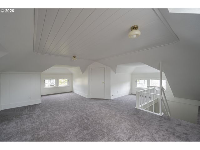 2012 Ne 26TH Ave, Portland, OR 97212