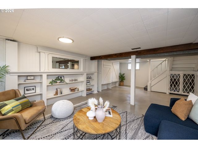 2012 Ne 26TH Ave, Portland, OR 97212
