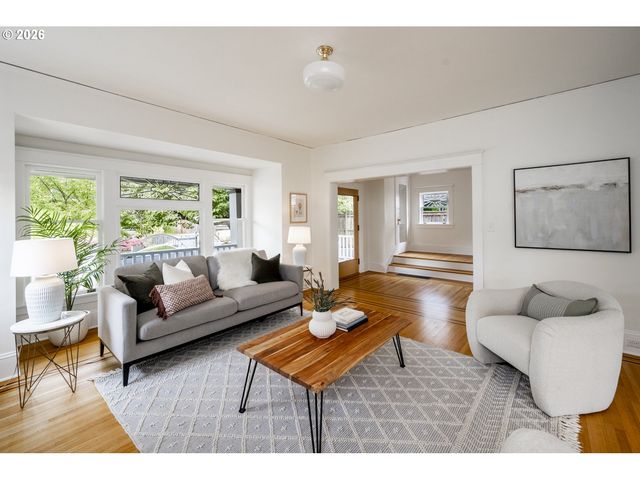 2012 Ne 26TH Ave, Portland, OR 97212