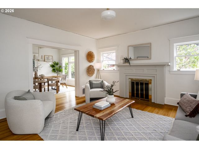 2012 Ne 26TH Ave, Portland, OR 97212