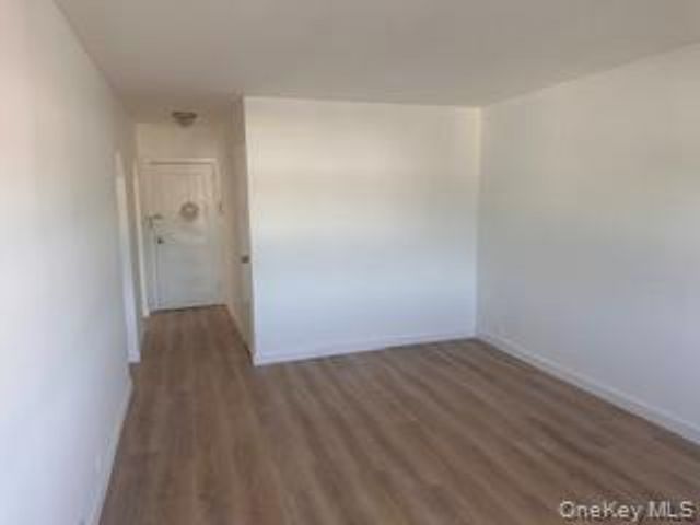 240 Halstead Avenue B5, Harrison, NY 10528