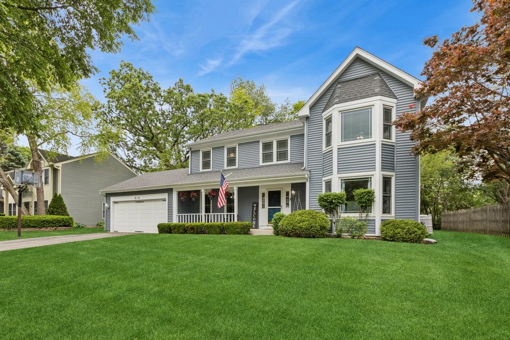 914 Hartford Drive, Gurnee, IL 60031