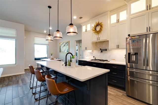10801 NW 8th Street, Yukon, OK 73099
