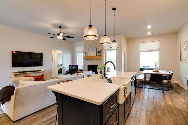 10801 NW 8th Street, Yukon, OK 73099