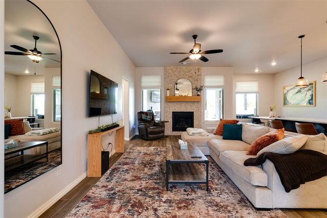 10801 NW 8th Street, Yukon, OK 73099