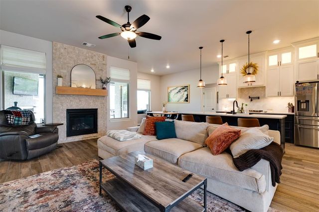 10801 NW 8th Street, Yukon, OK 73099