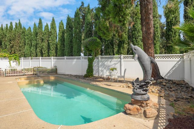 924 Alpine Ave, Manteca, CA 95336