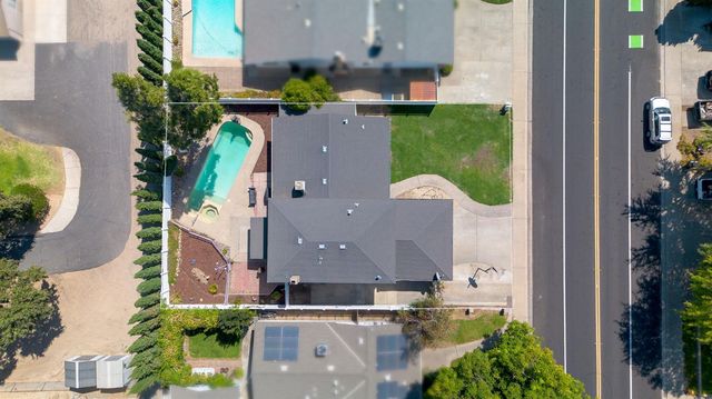 924 Alpine Ave, Manteca, CA 95336