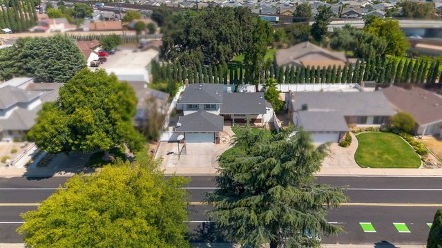924 Alpine Ave, Manteca, CA 95336