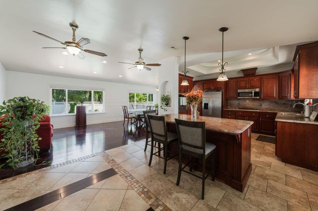 924 Alpine Ave, Manteca, CA 95336
