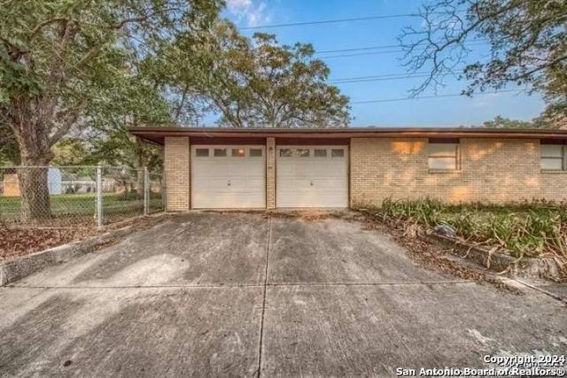 4703 DARLENE DR, San Antonio, TX 78222