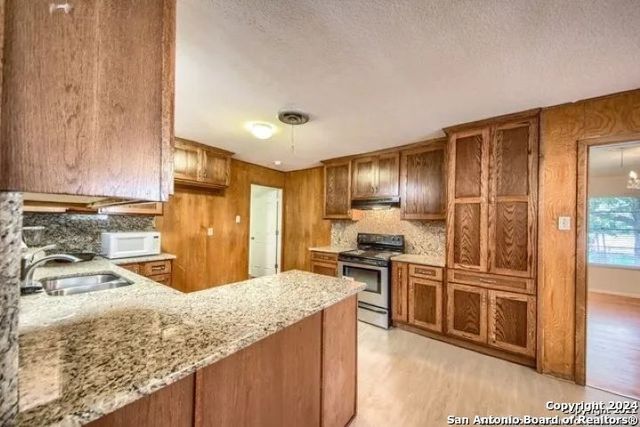 4703 DARLENE DR, San Antonio, TX 78222