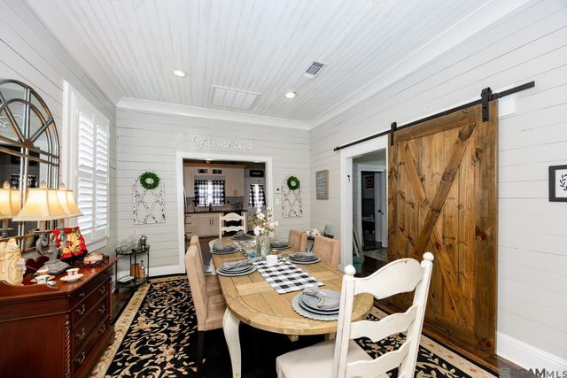 57742 Plaquemine St, Plaquemine, LA 70764