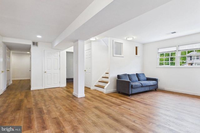 13235 STURBRIDGE RD, Woodbridge, VA 22192