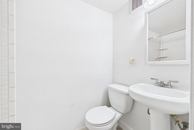 13235 STURBRIDGE RD, Woodbridge, VA 22192