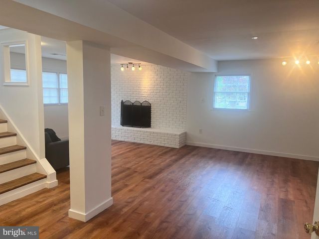 13235 STURBRIDGE RD, Woodbridge, VA 22192