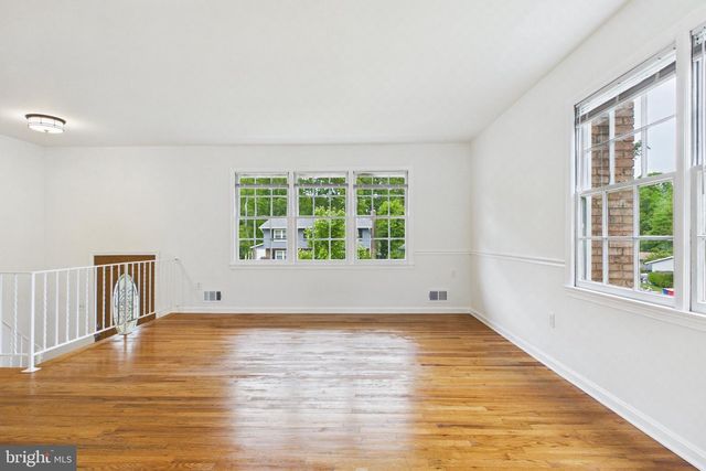 13235 STURBRIDGE RD, Woodbridge, VA 22192
