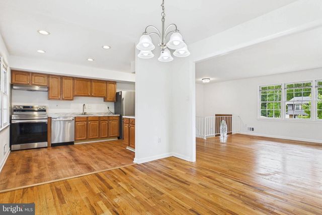 13235 STURBRIDGE RD, Woodbridge, VA 22192