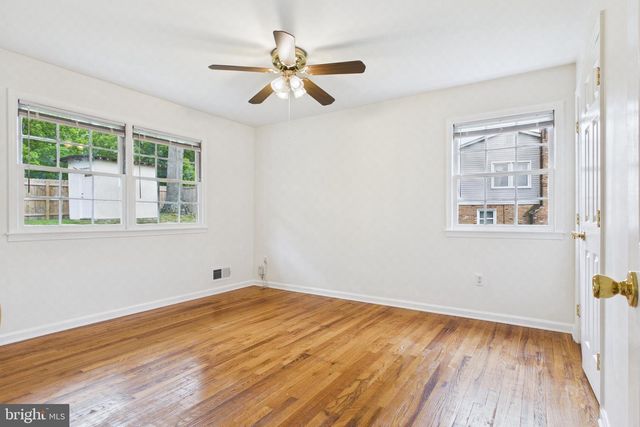 13235 STURBRIDGE RD, Woodbridge, VA 22192