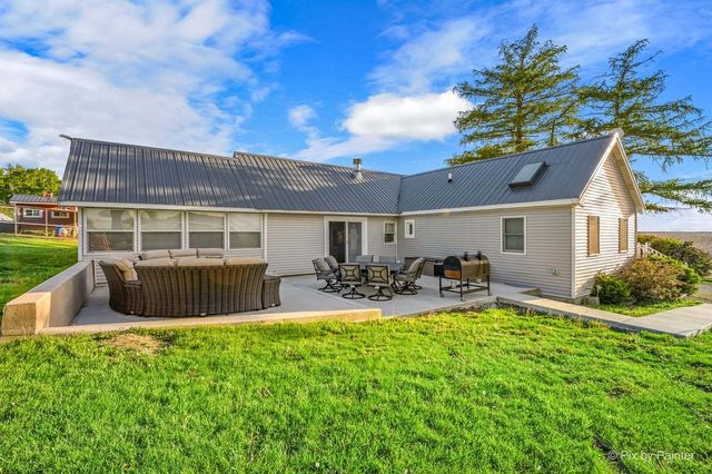 2S919 Dauberman Road, Elburn, IL 60119