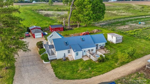 2S919 Dauberman Road, Elburn, IL 60119