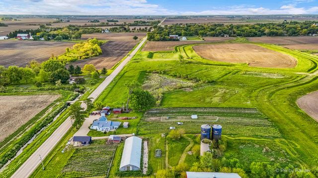 2S919 Dauberman Road, Elburn, IL 60119
