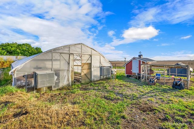 2S919 Dauberman Road, Elburn, IL 60119