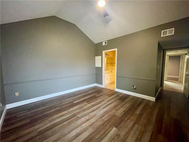 1425 Birdseye Court, Blue Springs, MO 64015