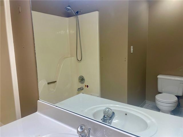 1425 Birdseye Court, Blue Springs, MO 64015