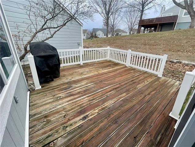 1425 Birdseye Court, Blue Springs, MO 64015