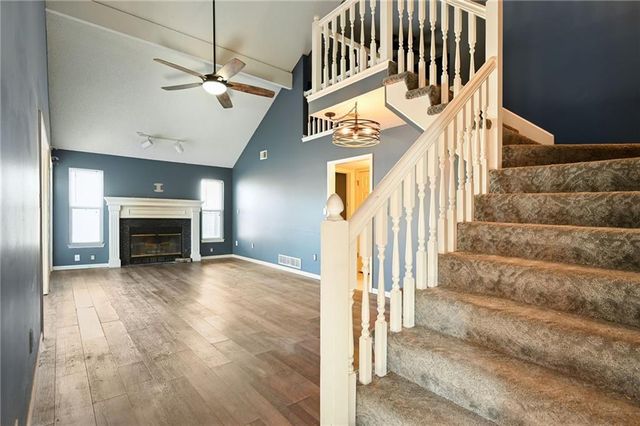 1425 Birdseye Court, Blue Springs, MO 64015