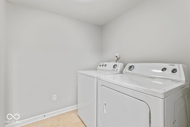 12726 Hannah Hill Road, Fishers, IN 46037
