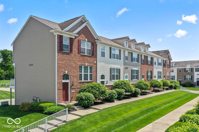 12726 Hannah Hill Road, Fishers, IN 46037