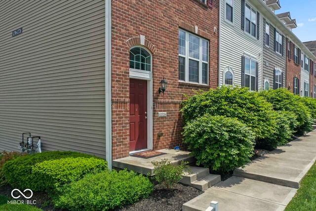 12726 Hannah Hill Road, Fishers, IN 46037