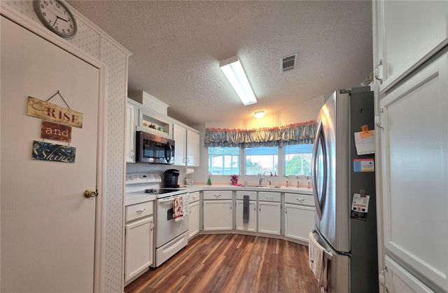 5350 AMANDA STREET, Zephyrhills, FL 33542