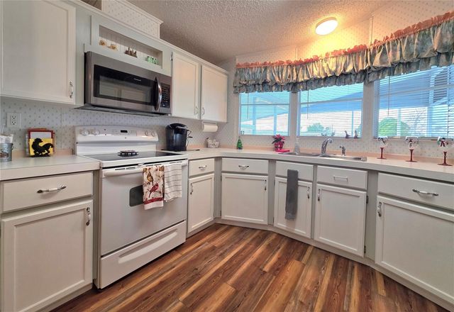 5350 AMANDA STREET, Zephyrhills, FL 33542