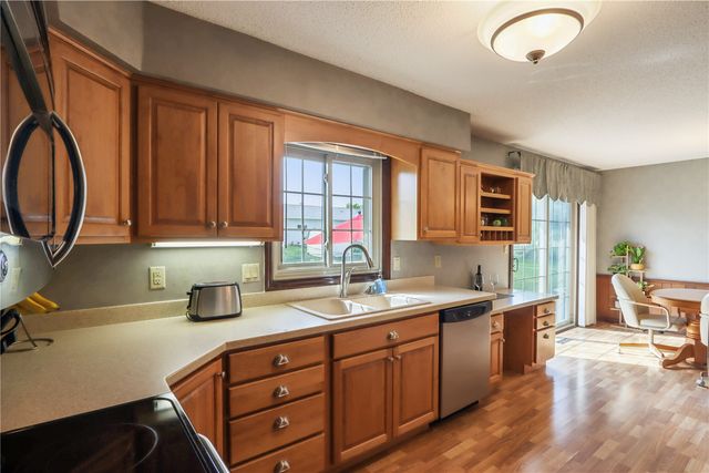 2543 29th Avenue, Marion, IA 52302