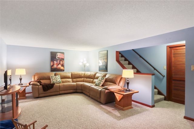 2543 29th Avenue, Marion, IA 52302