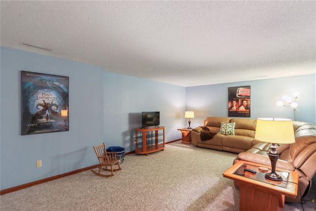 2543 29th Avenue, Marion, IA 52302